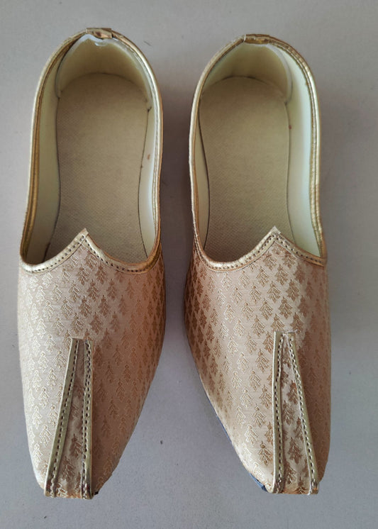 Golden Banarasi Traditional Jutti Shoes