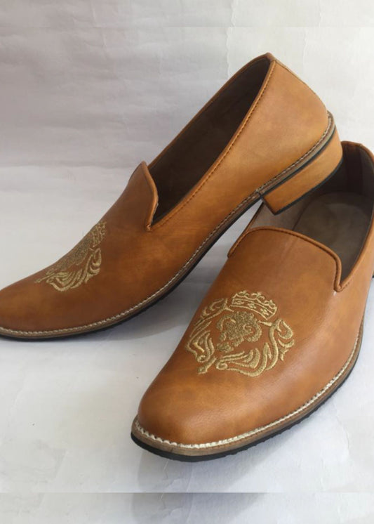 Tan Brown Embroidery Leather Loafers