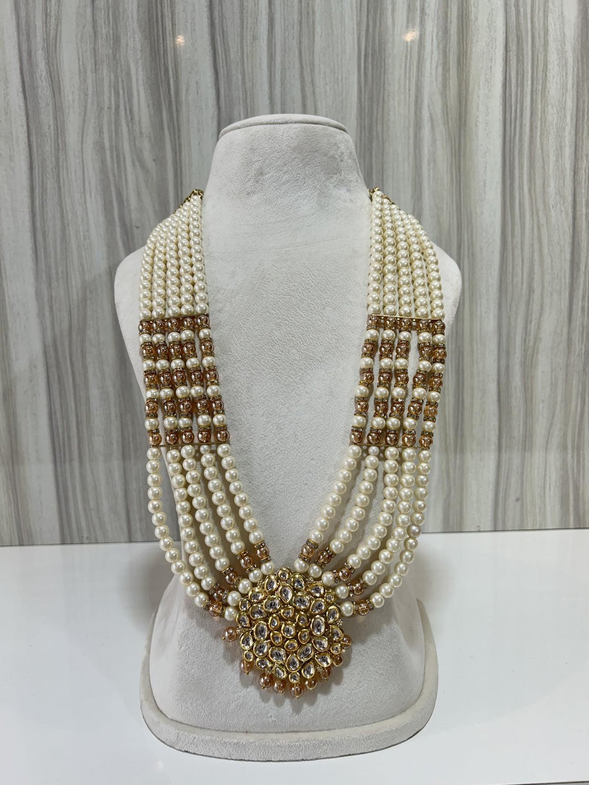 CREAM X GOLDEN KUNDAN MALA