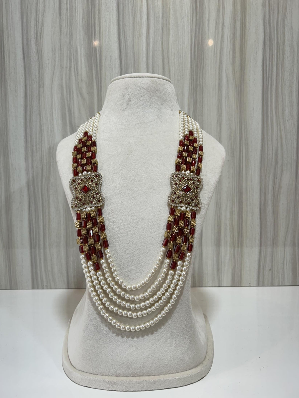 MAROON KUNDAN MALA